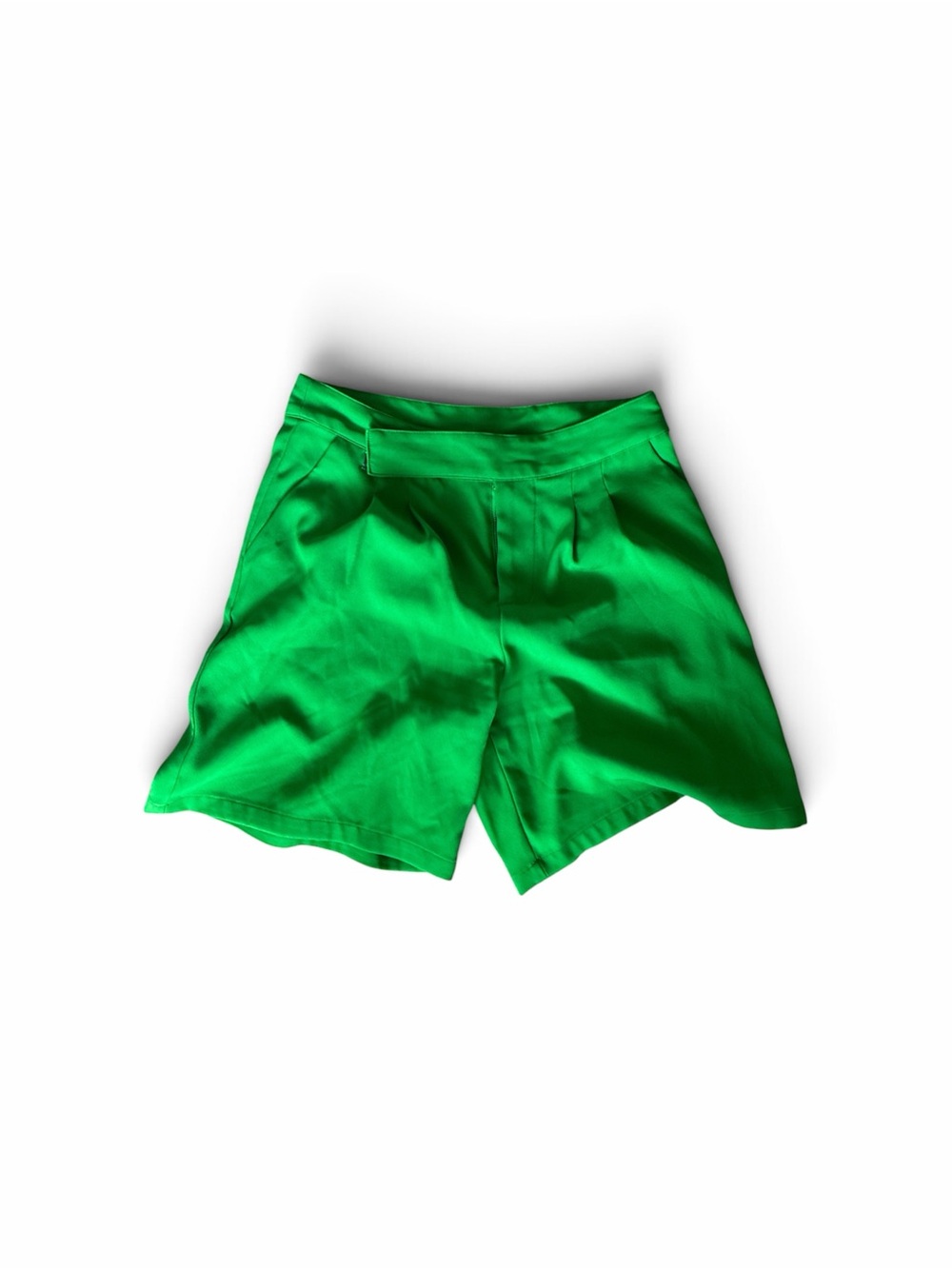 High-Waist Green Tailored Bermuda Shorts